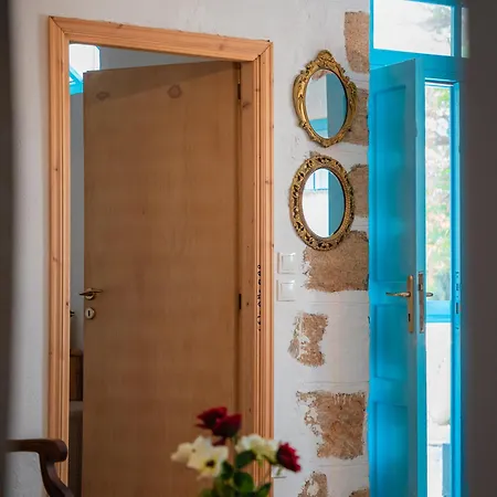 1944-heritage House *