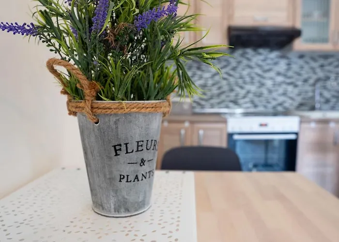 1944-heritage House *